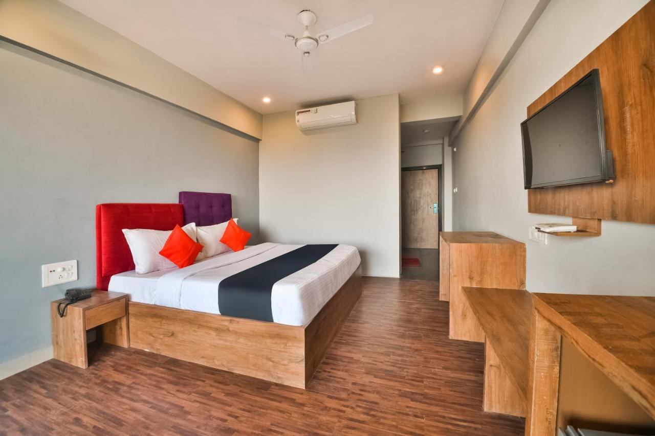 Capital O Amit Palace Bhilwara Екстер'єр фото