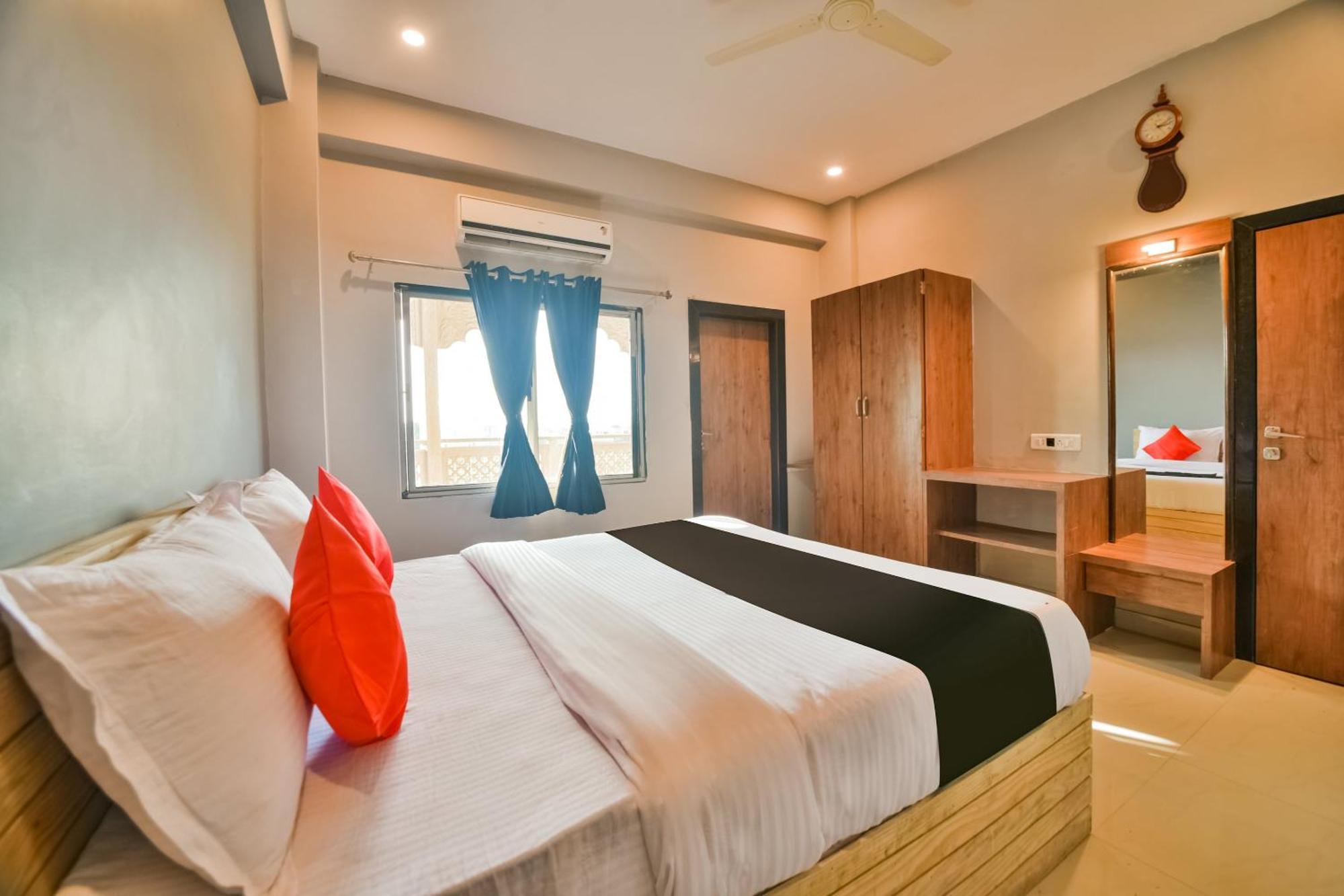 Capital O Amit Palace Bhilwara Екстер'єр фото