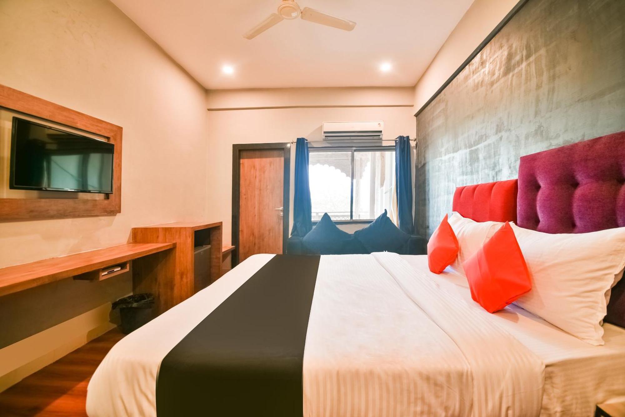 Capital O Amit Palace Bhilwara Екстер'єр фото