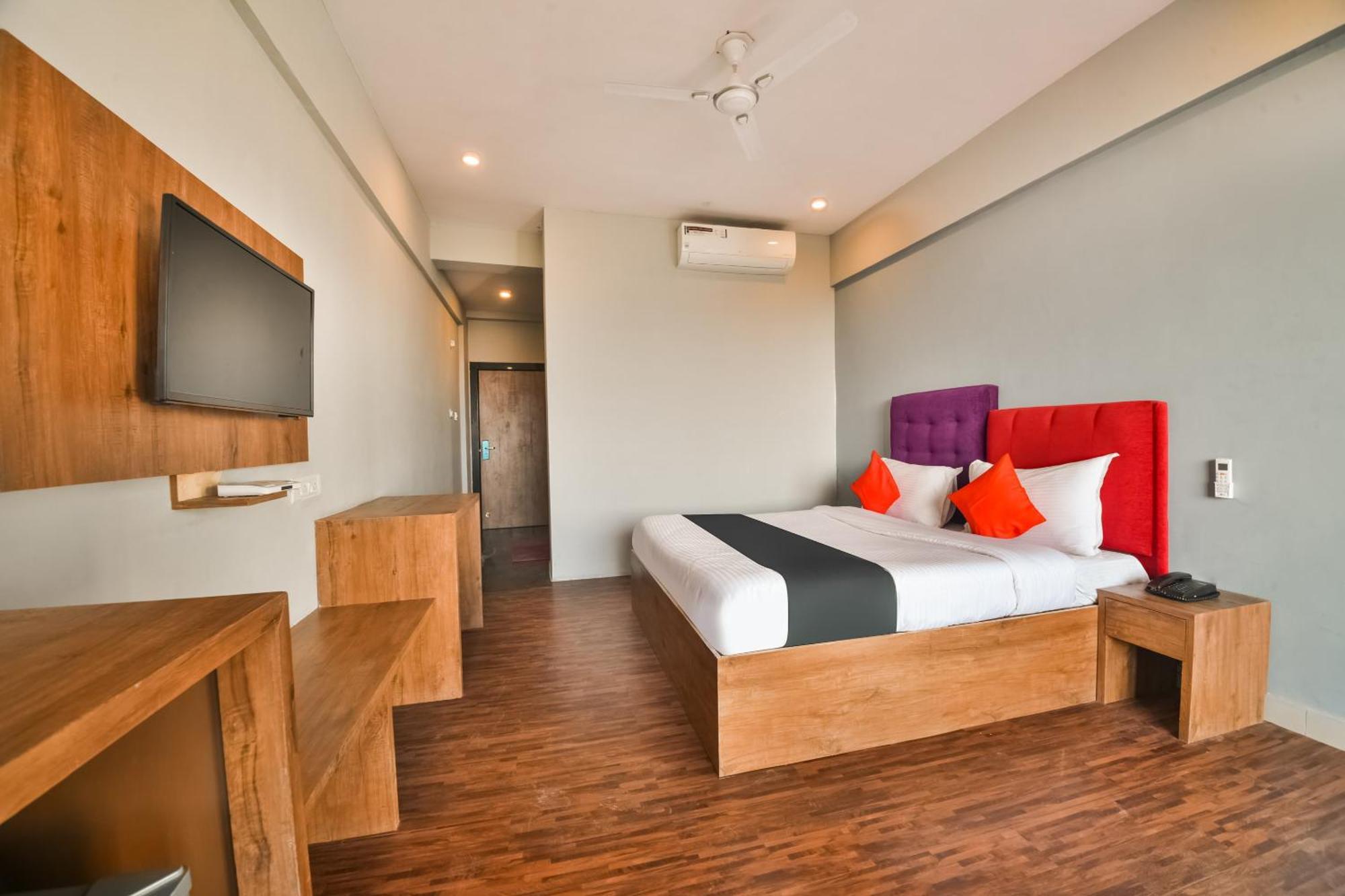 Capital O Amit Palace Bhilwara Екстер'єр фото